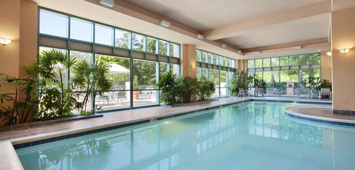Embassy Suites Hotels Pool